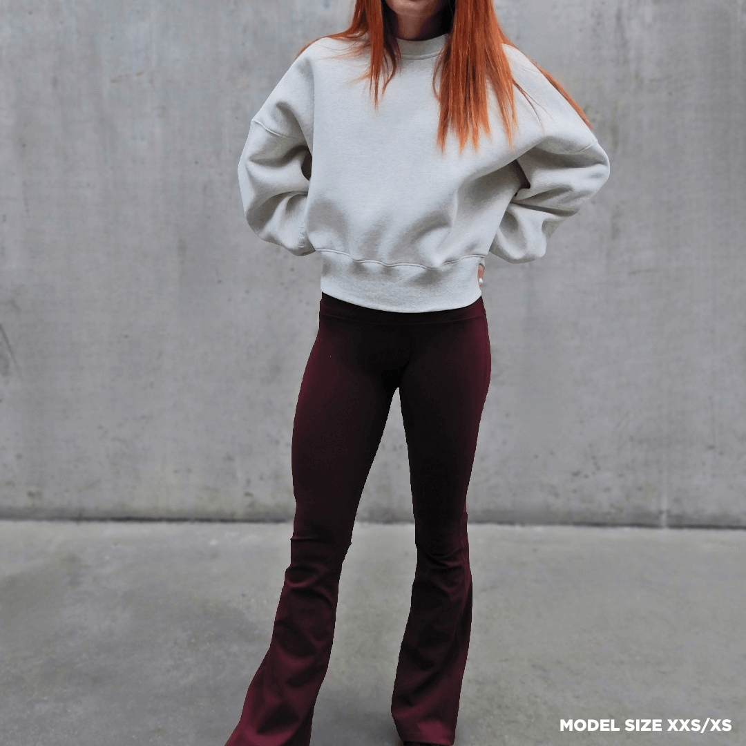Everyday Flare Leggings image 3