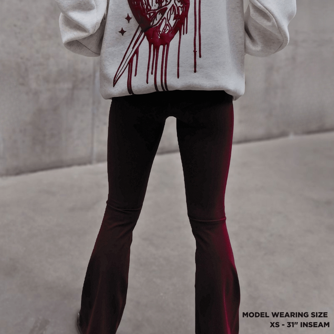 Everyday Flare Leggings image 4