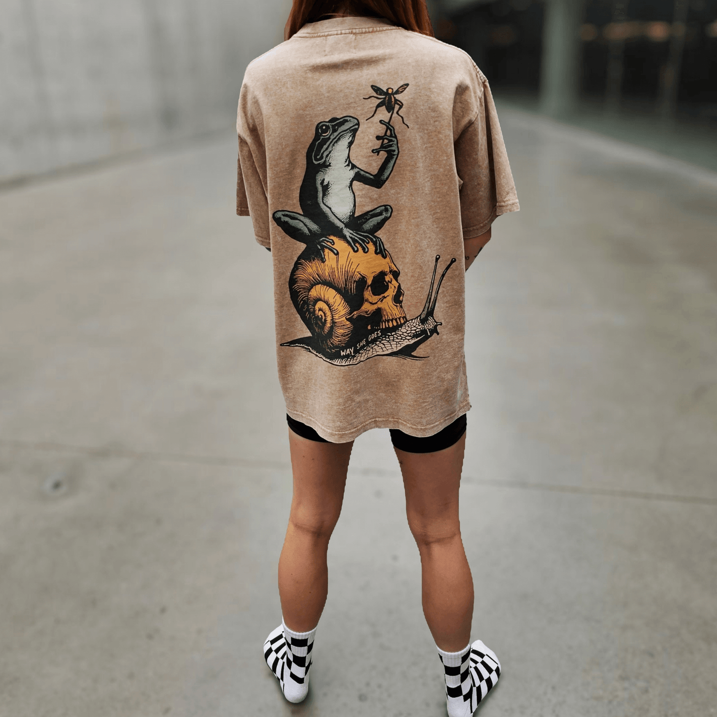 Brown Frog Snail Vintage Oversized Tee