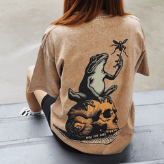 Brown Frog Snail Vintage Oversized Tee