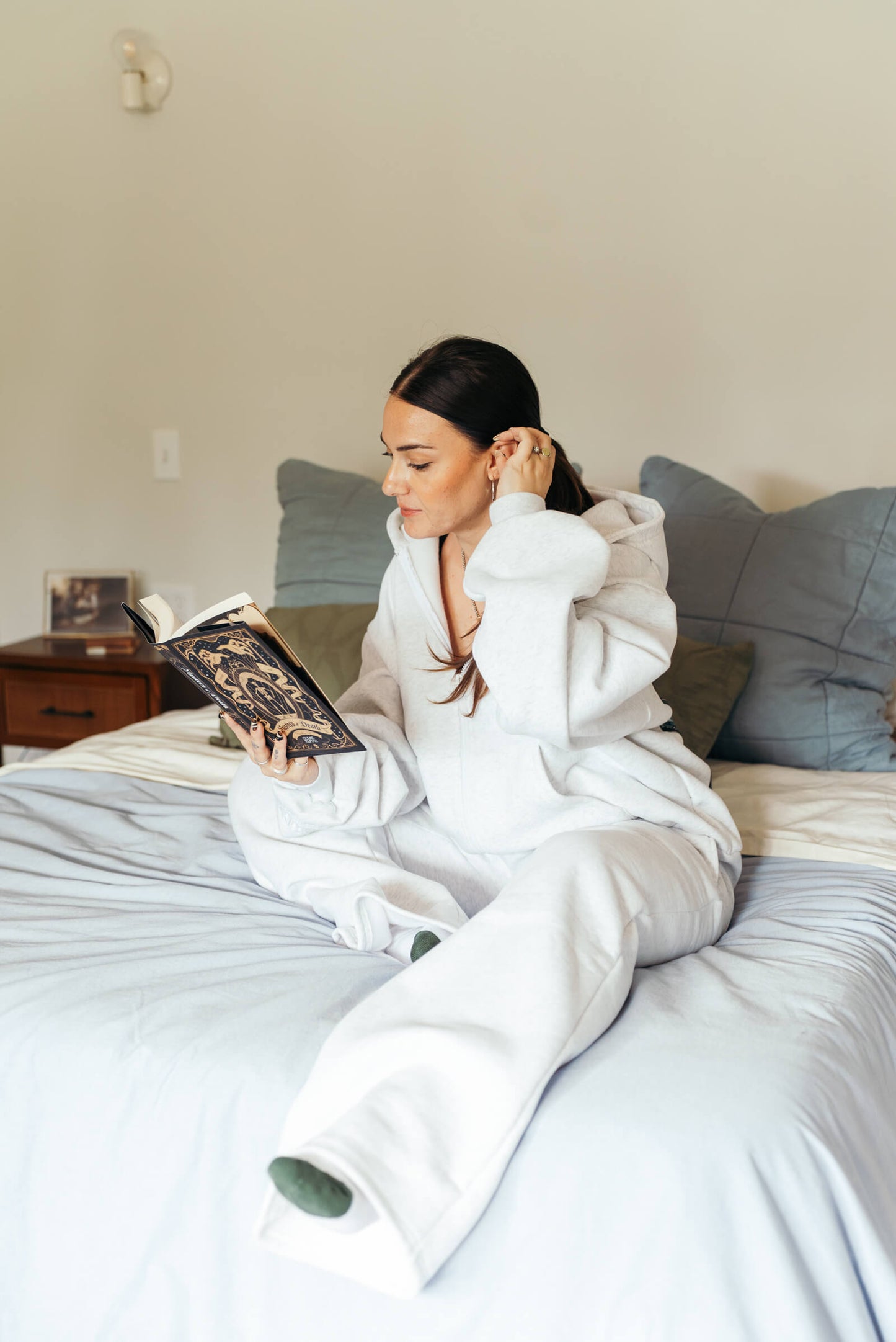 PRE-ORDER The Reader Zip-up Hoodie