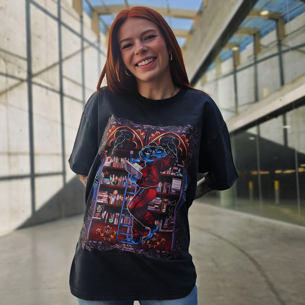 Library Frog Vintage T-shirt